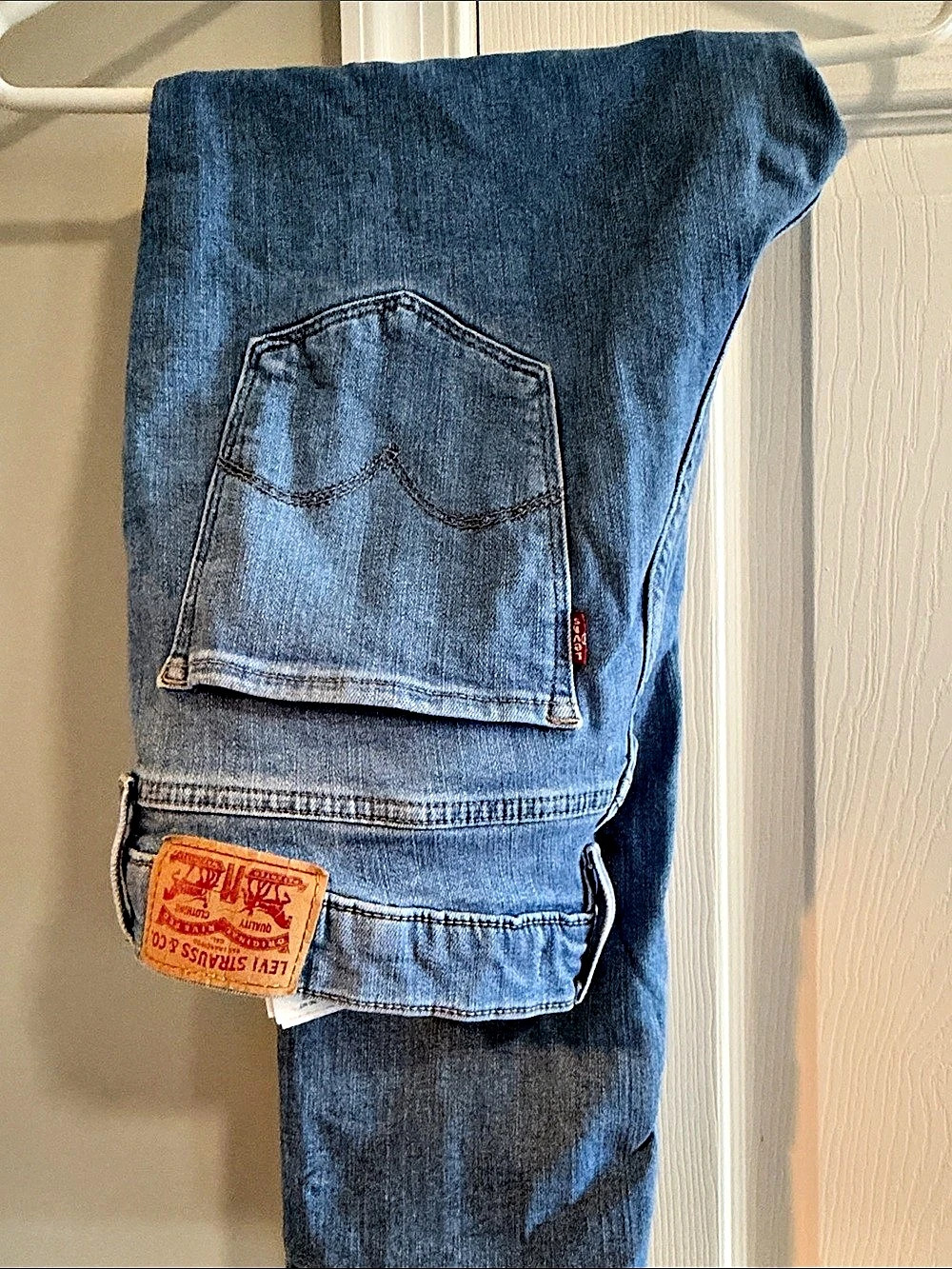 Levi's 724 High Rise Straight Crop High Rise Straight Crop Jeans Waist 31 Blue